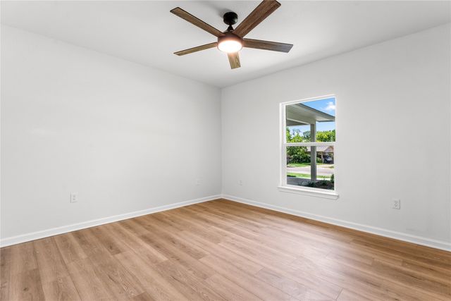 609 Coahuila Drive, Robinson, TX 76706