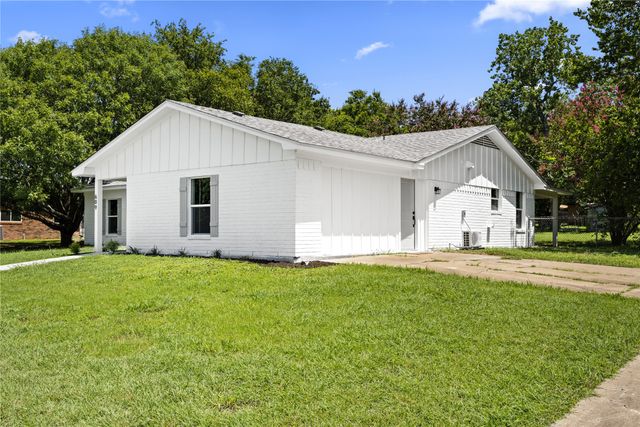 609 Coahuila Drive, Robinson, TX 76706