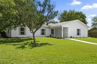 609 Coahuila Drive, Robinson, TX 76706