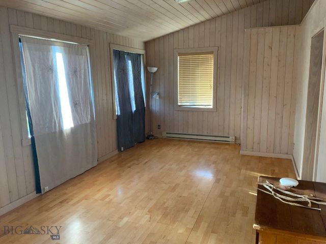 36 Rowdy, Ennis, MT 59729