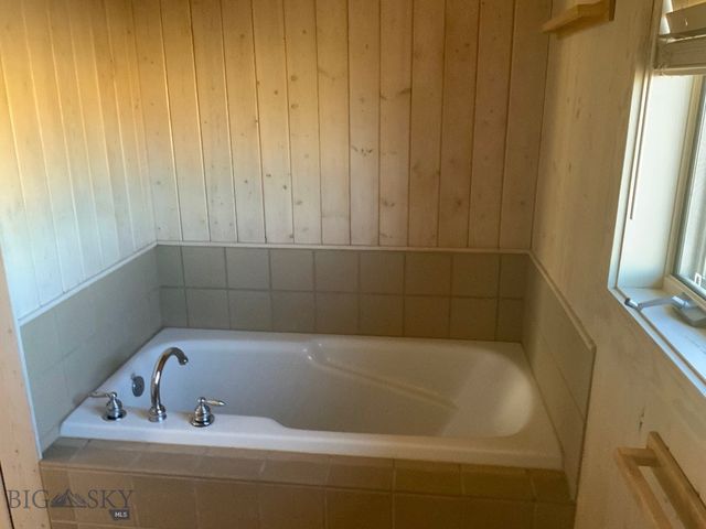 36 Rowdy, Ennis, MT 59729