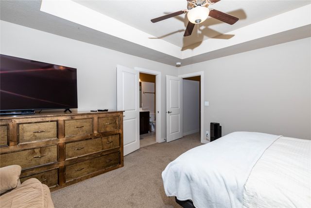 14327 Aurora Avenue, Urbandale, IA 50323