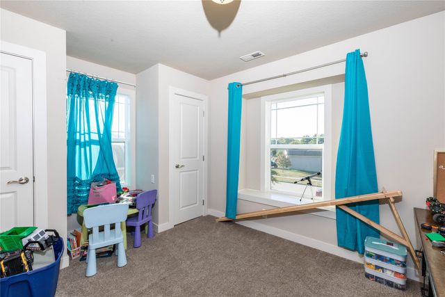 14327 Aurora Avenue, Urbandale, IA 50323