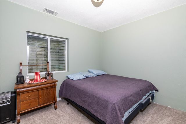 14327 Aurora Avenue, Urbandale, IA 50323