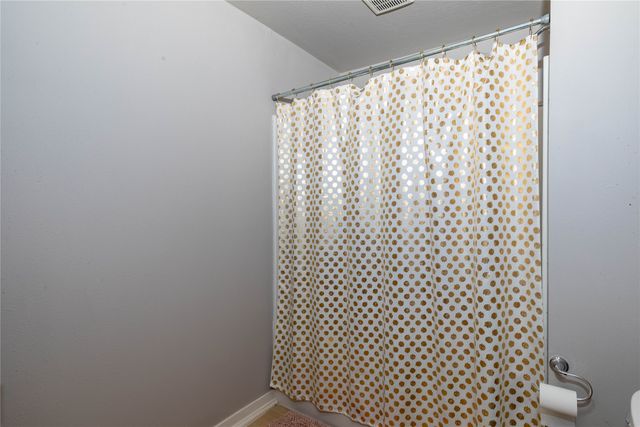 14327 Aurora Avenue, Urbandale, IA 50323