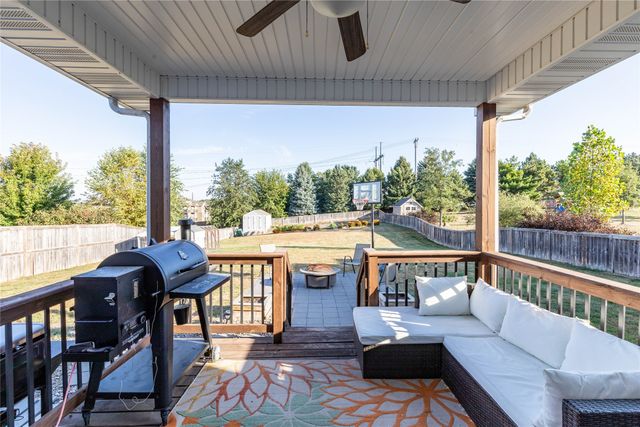 14327 Aurora Avenue, Urbandale, IA 50323