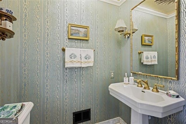 288 Peachtree Battle Avenue NW, Atlanta, GA 30305