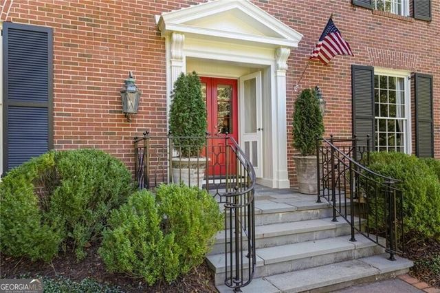 288 Peachtree Battle Avenue NW, Atlanta, GA 30305