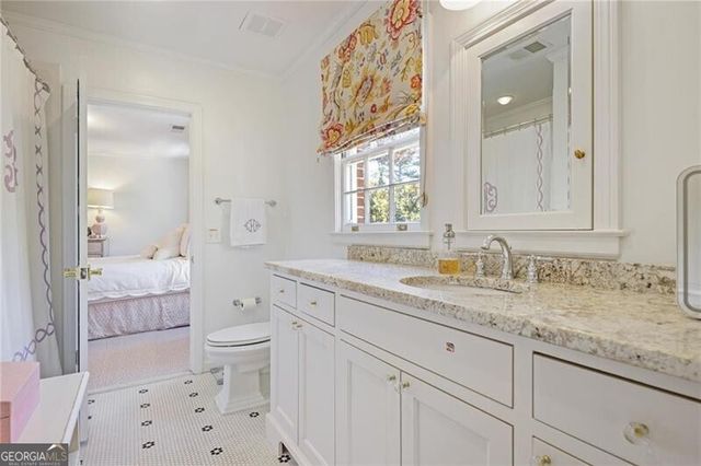 288 Peachtree Battle Avenue NW, Atlanta, GA 30305