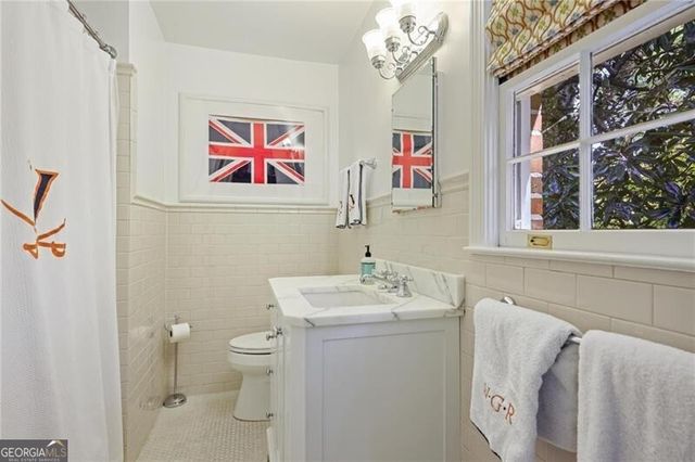 288 Peachtree Battle Avenue NW, Atlanta, GA 30305