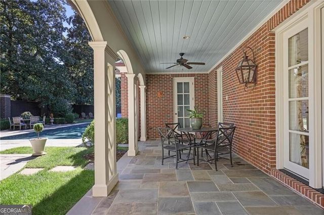 288 Peachtree Battle Avenue NW, Atlanta, GA 30305