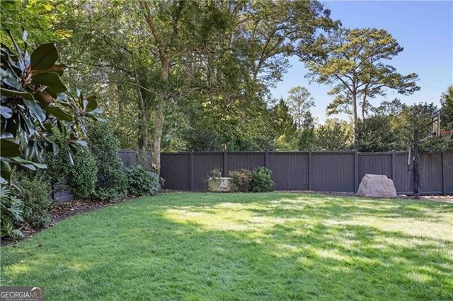 288 Peachtree Battle Avenue NW, Atlanta, GA 30305