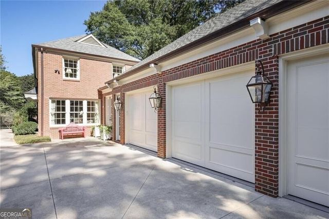 288 Peachtree Battle Avenue NW, Atlanta, GA 30305