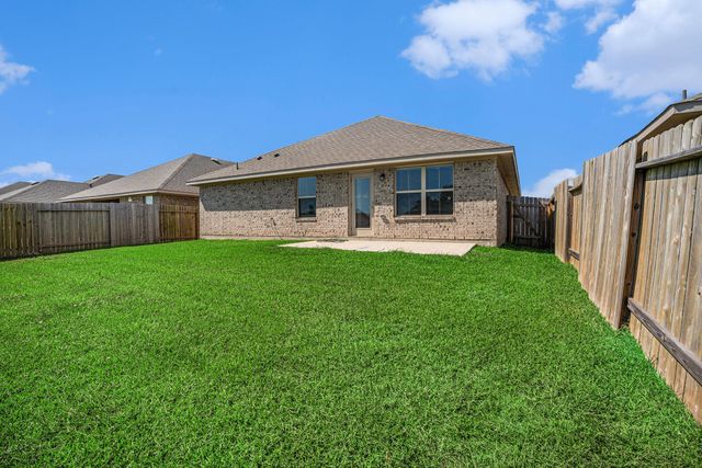 4401 East Bayou Maison Circle, Dickinson, TX 77539