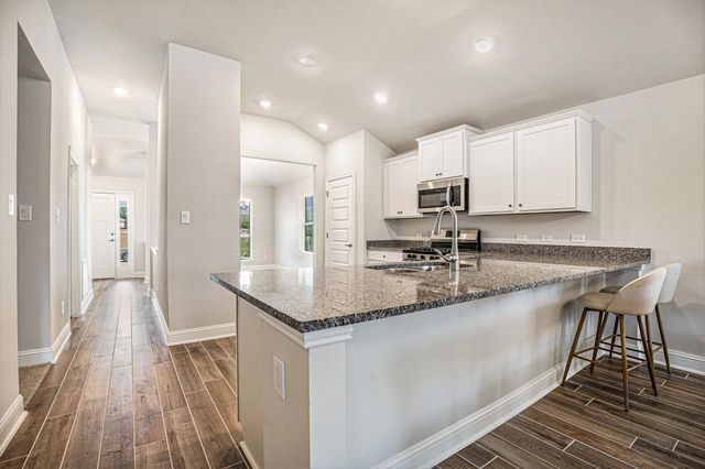 4401 East Bayou Maison Circle, Dickinson, TX 77539