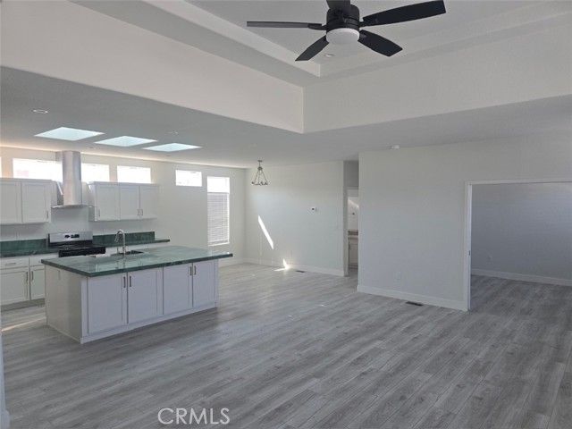 21500 Lassen 45, Chatsworth (los Angeles), CA 91311