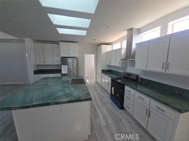 21500 Lassen 45, Chatsworth (los Angeles), CA 91311