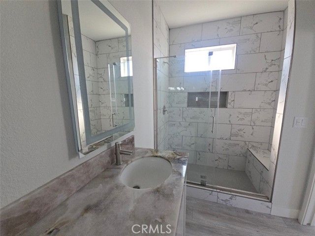 21500 Lassen 45, Chatsworth (los Angeles), CA 91311