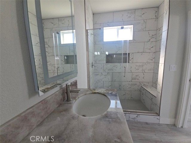 21500 Lassen 45, Chatsworth (los Angeles), CA 91311