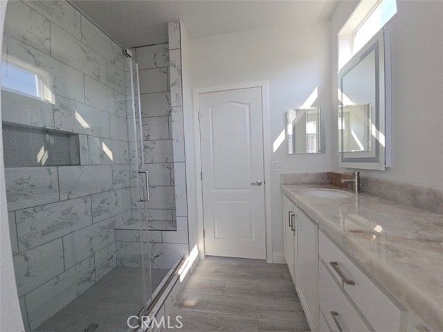 21500 Lassen 45, Chatsworth (los Angeles), CA 91311