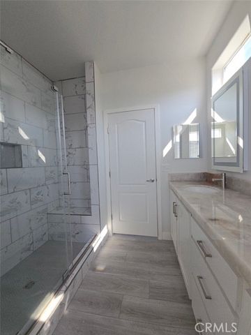 21500 Lassen 45, Chatsworth (los Angeles), CA 91311