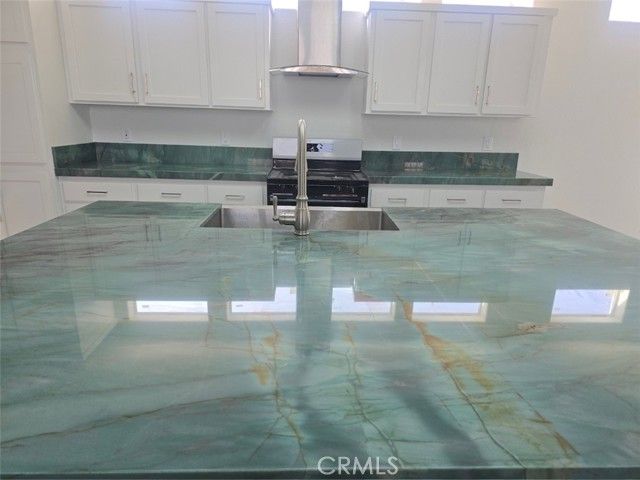 21500 Lassen 45, Chatsworth (los Angeles), CA 91311