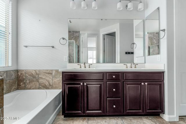 3432 E ALFALFA Drive, Gilbert, AZ 85298