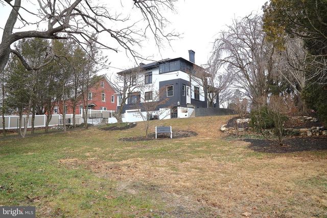 20 BROAD ST, Ephrata, PA 17522