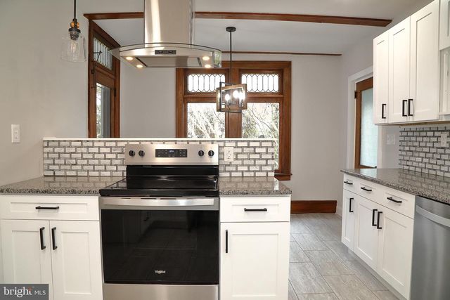 20 BROAD ST, Ephrata, PA 17522