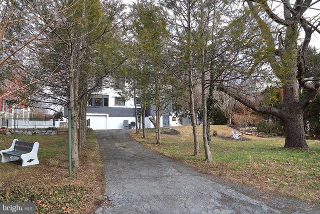 20 BROAD ST, Ephrata, PA 17522