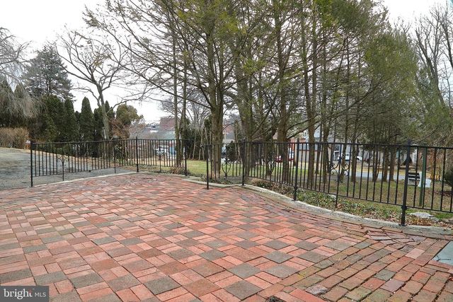 20 BROAD ST, Ephrata, PA 17522