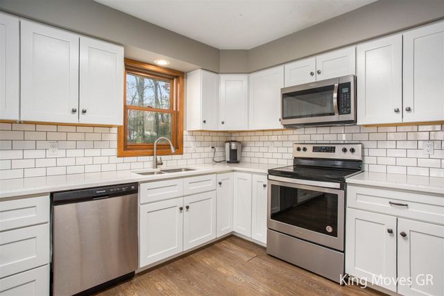 3001 E 82nd Street, Newaygo, MI 49337