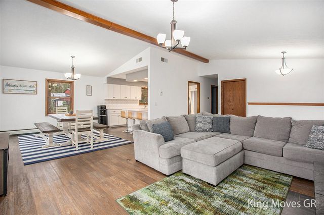 3001 E 82nd Street, Newaygo, MI 49337