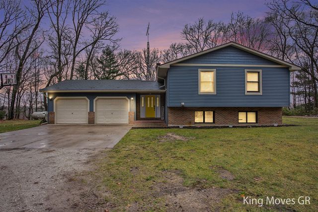 3001 E 82nd Street, Newaygo, MI 49337