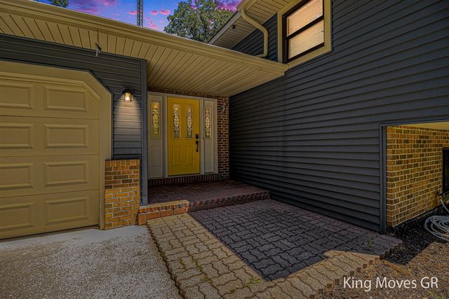 3001 E 82nd Street, Newaygo, MI 49337