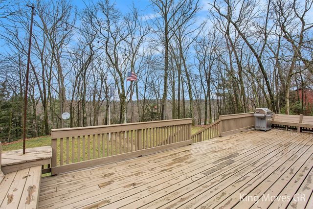 3001 E 82nd Street, Newaygo, MI 49337