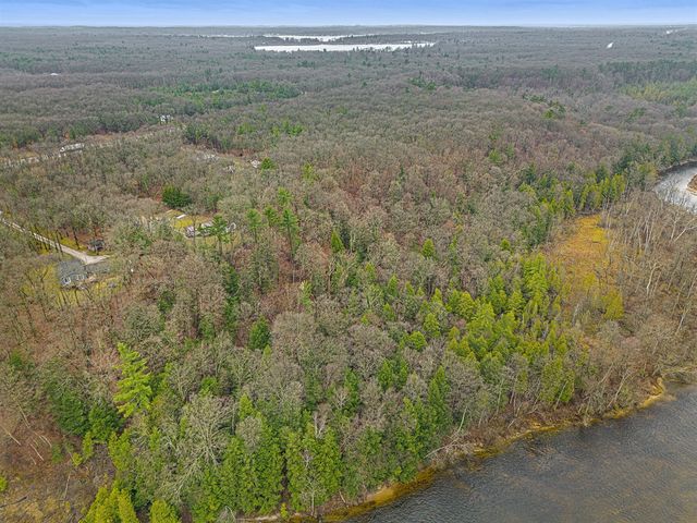 3001 E 82nd Street, Newaygo, MI 49337