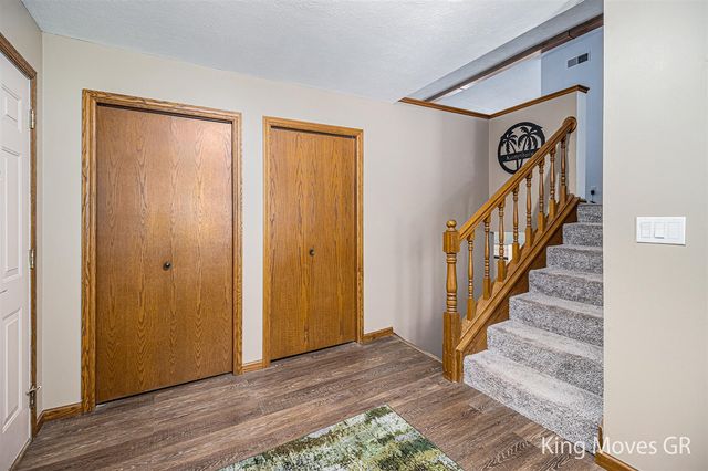 3001 E 82nd Street, Newaygo, MI 49337