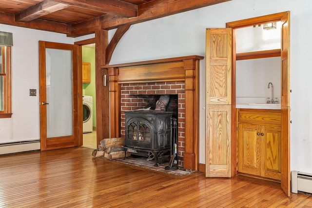 6 Gas Light Lane, Kensington, NH 03833