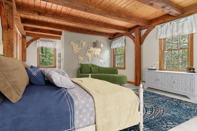 6 Gas Light Lane, Kensington, NH 03833