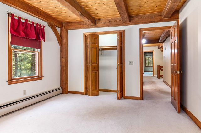 6 Gas Light Lane, Kensington, NH 03833