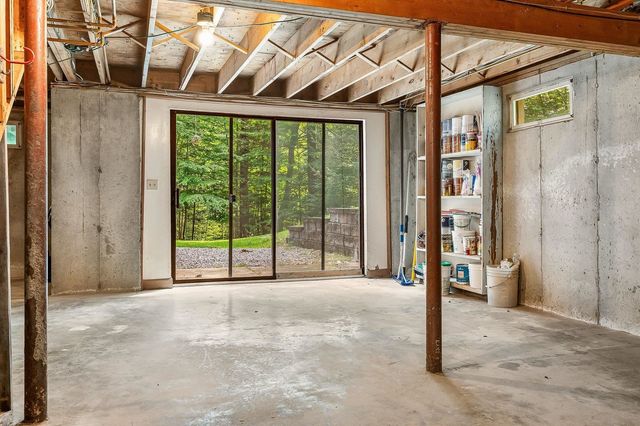 6 Gas Light Lane, Kensington, NH 03833