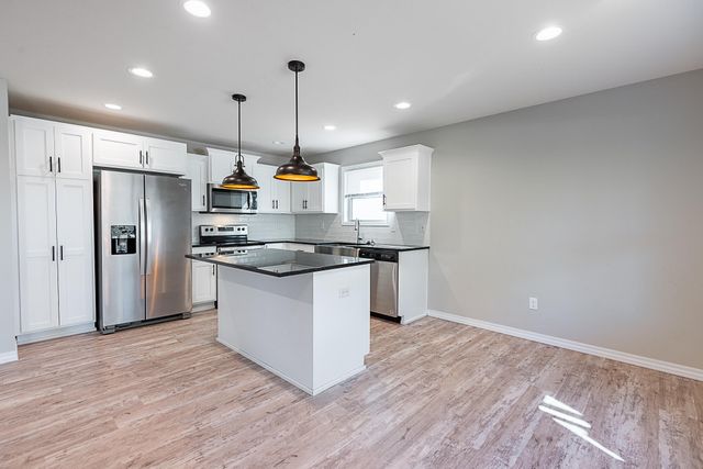 2644 N Prospect Avenue, Springfield, MO 65803