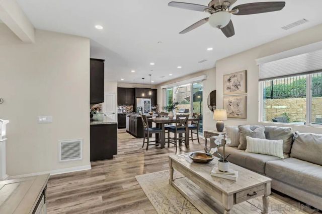 8514 Boulder Way, Santee, CA 92071