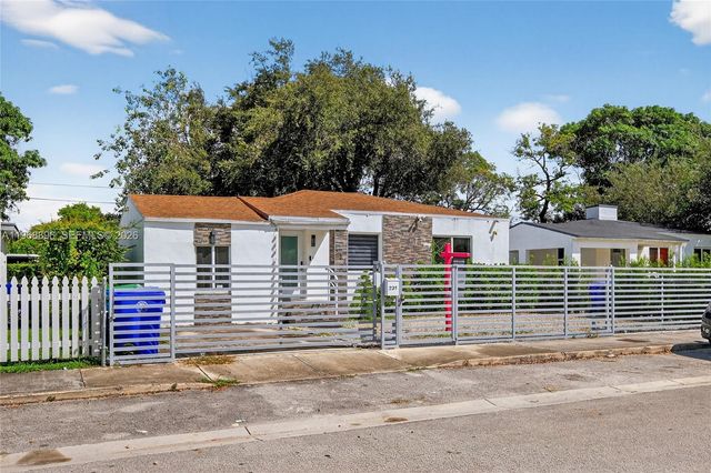 231 NW 44th St, Miami, FL 33127