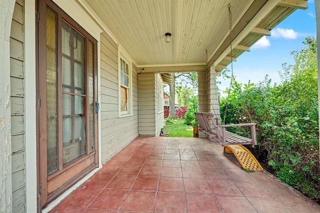 713 W South St., Salina, KS 67401