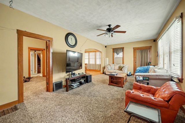 713 W South St., Salina, KS 67401