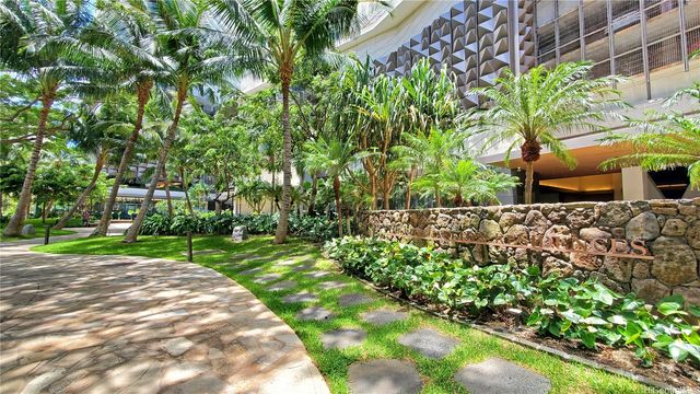 2139 Kuhio Avenue 2401, Honolulu, HI 96815