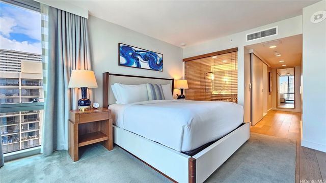 2139 Kuhio Avenue 2401, Honolulu, HI 96815