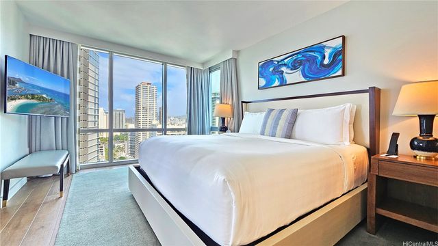 2139 Kuhio Avenue 2401, Honolulu, HI 96815